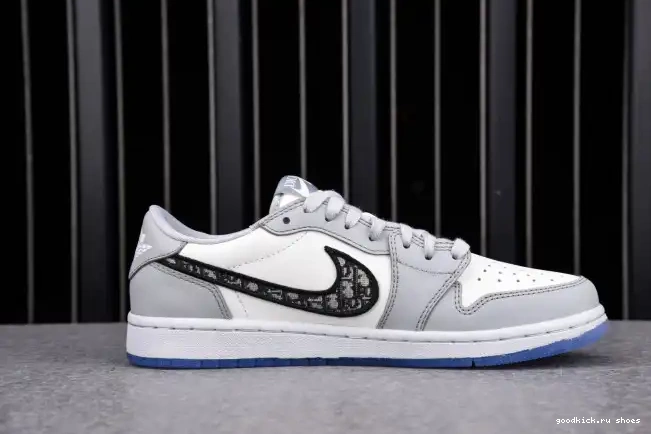 1 OG DR JORDAN LOW box) CN8607-002 X shoe (DR 0514